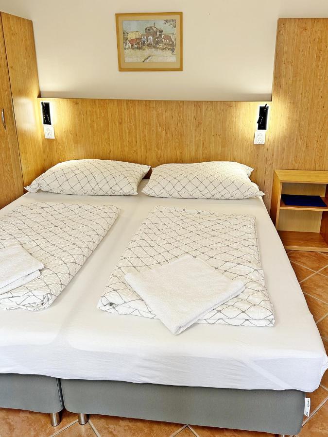 Suele Apartments & Rooms Balatonfured Ngoại thất bức ảnh